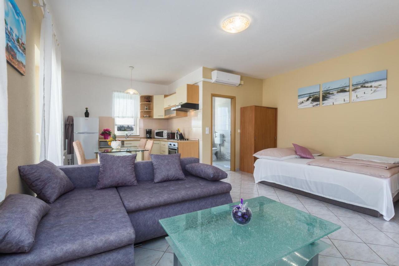 App Ruzica Finida Apartment Umag Exterior photo