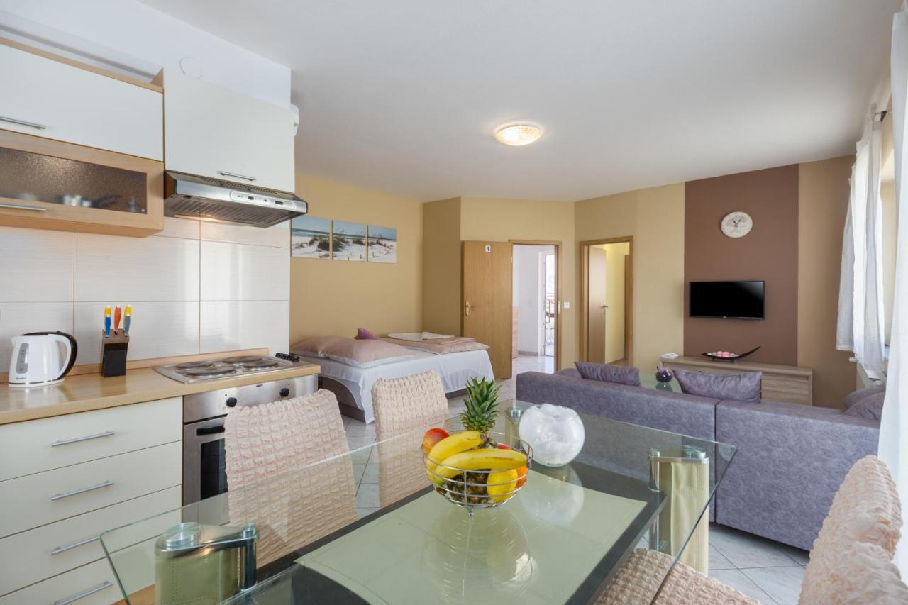 App Ruzica Finida Apartment Umag Exterior photo