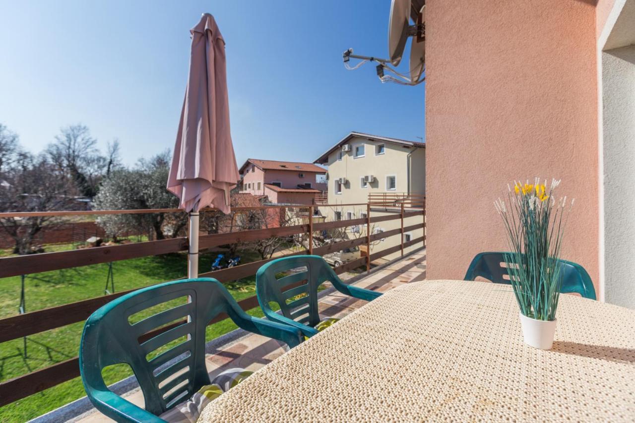 App Ruzica Finida Apartment Umag Exterior photo